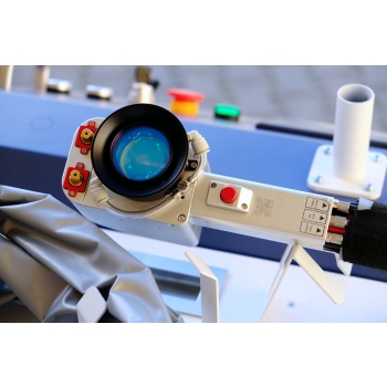 Pulserajuća laserska mašina za čišćenje FIBER 500W za drvo/metal